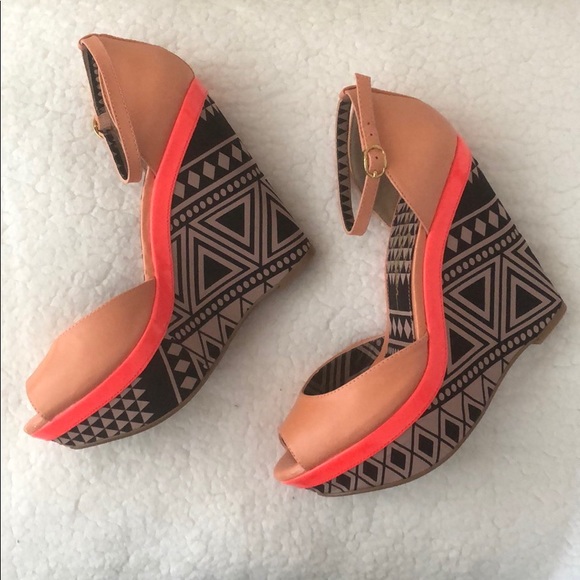 Jessica Simpson Shoes - Jessica Simpson Tribal Wedge Sandals 8M